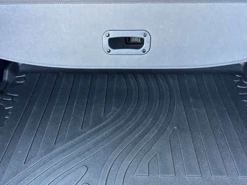 Certified 2025 Subaru Crosstrek 2.5i Limited w/ Crosstrek Mirror Package image 18