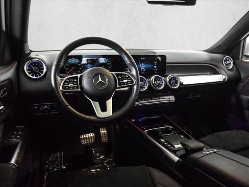 Used 2022 Mercedes-Benz GLB 250 4MATIC image 20