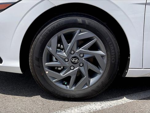 New 2025 Hyundai Elantra Blue image 5