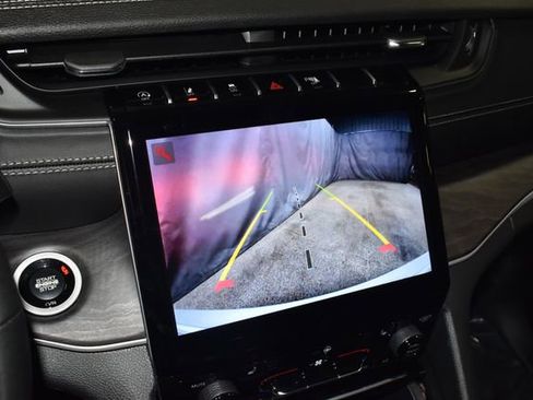 New 2025 Jeep Grand Cherokee Limited w/ Trailer Tow Package image 14