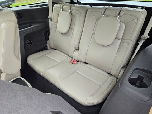 Used 2020 Lincoln Aviator Grand Touring w/ Equipment Group 301A AWD/4WD image 34
