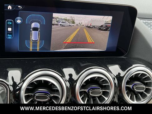 Used 2025 Mercedes-Benz GLA 250 4MATIC image 23