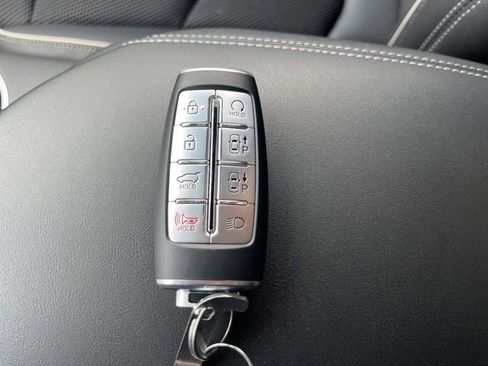 Used 2023 Genesis GV70 2.5T w/ Sport Prestige Package AWD/4WD image 23