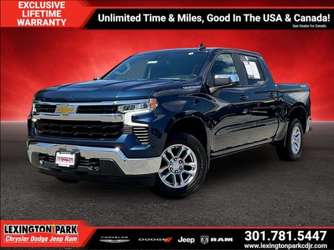 Used 2022 Chevrolet Silverado 1500 LT AWD/4WD image 3