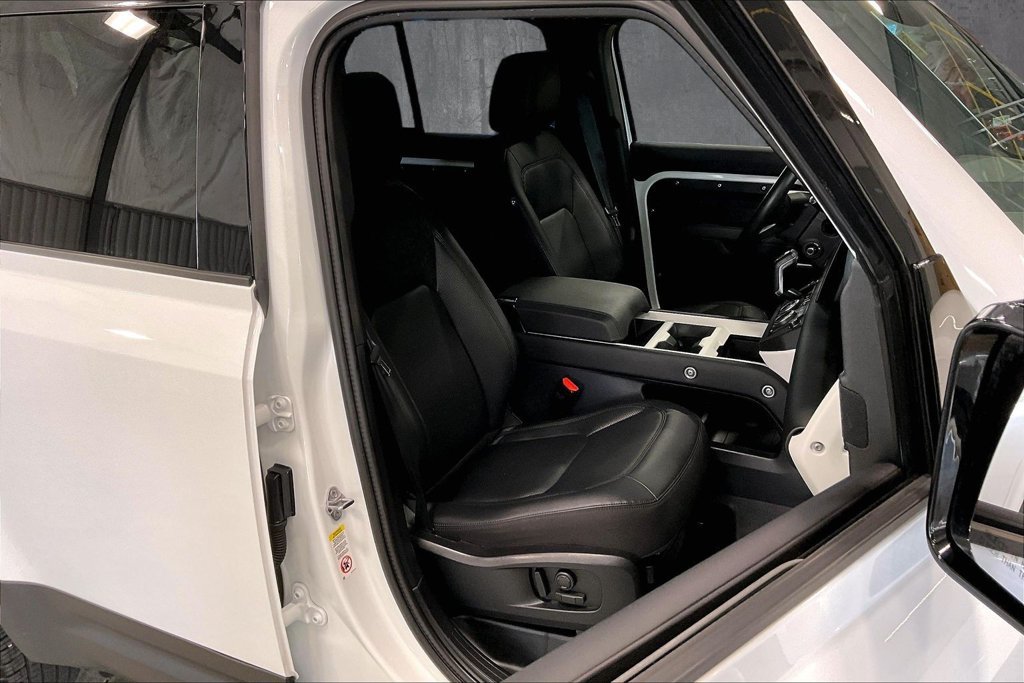 Used 2025 Land Rover Defender 110 S AWD/4WD image 30