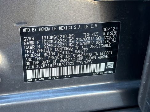 Certified 2025 Honda HR-V LX image 34