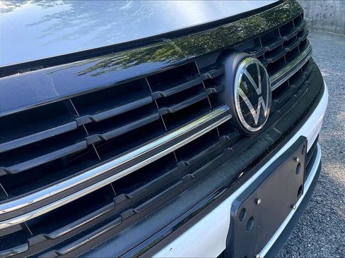 Certified 2023 Volkswagen Jetta Sport FWD image 30