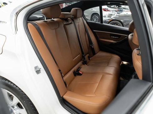 Used 2017 BMW 330e image 12