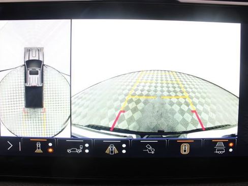 Used 2025 GMC Sierra 3500 Denali w/ Denali Reserve Package image 4