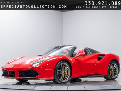 Used 2018 Ferrari 488 Spider RWD image 1