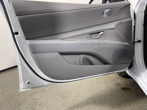 New 2026 Hyundai Elantra Sport image 19