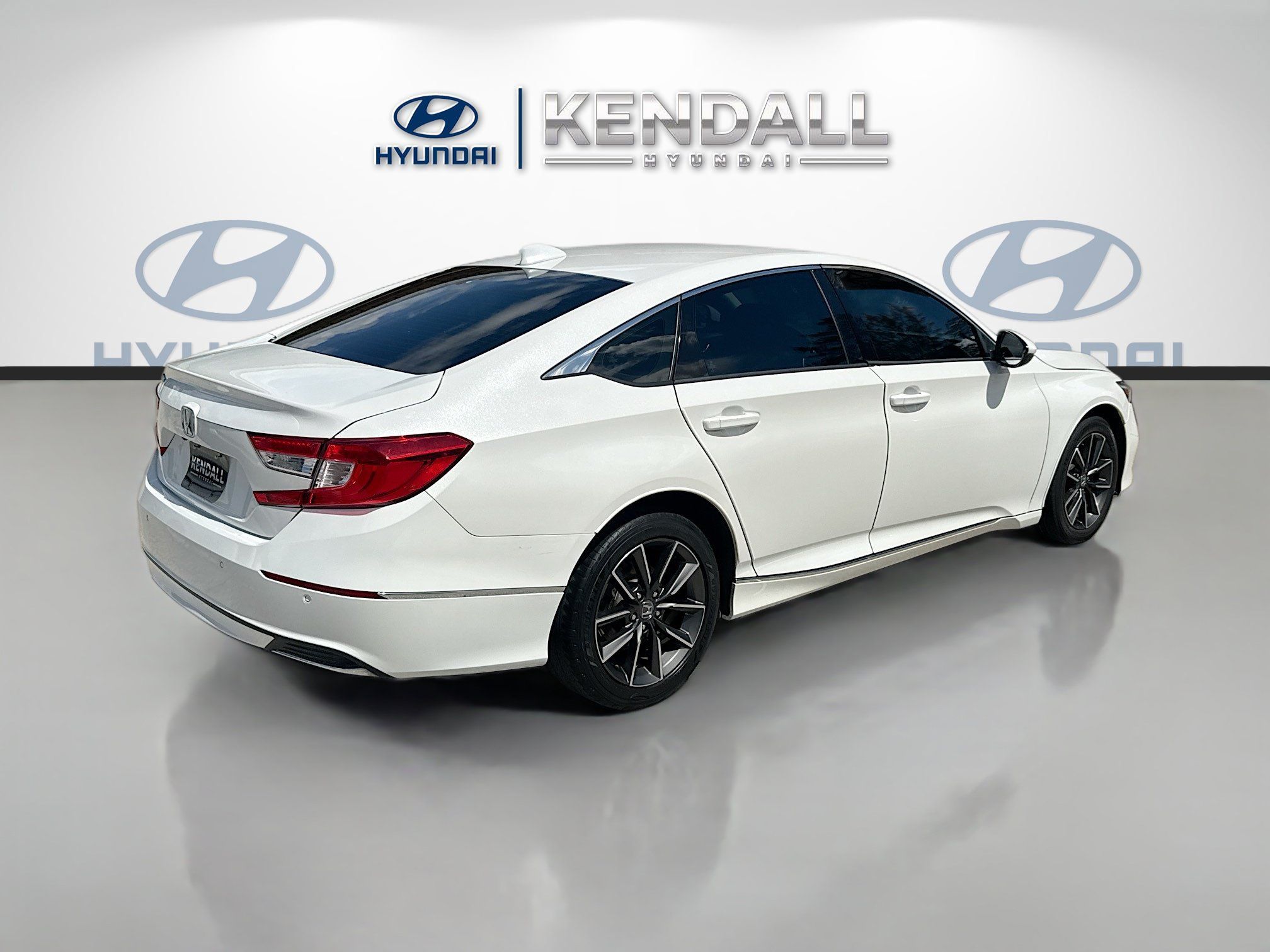 Used 2021 Honda Accord EX-L image 6