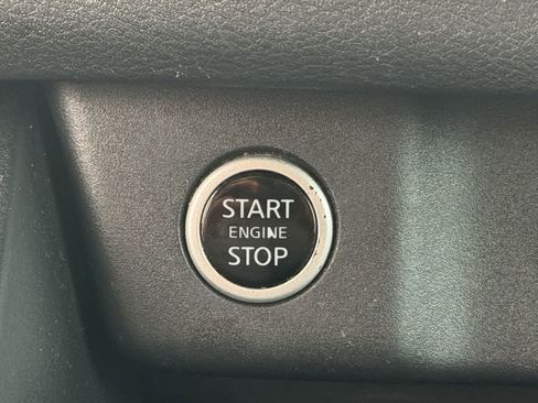 Used 2021 Nissan Rogue SV FWD image 26