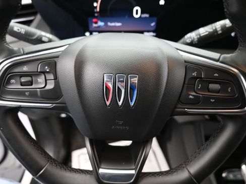 Used 2024 Buick Encore GX Sport Touring image 17