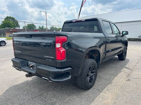 Used 2019 Chevrolet Silverado 1500 Custom Trail Boss w/ Custom Convenience Package AWD/4WD image 3