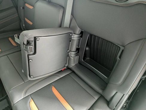 New 2026 GMC Sierra 1500 AT4 w/ AT4 Premium Package AWD/4WD image 35