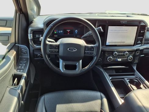 Used 2026 Ford F250 Lariat AWD/4WD image 9