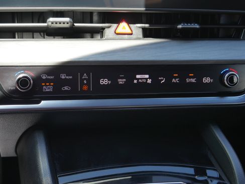 Used 2025 Kia Sportage X-Line AWD/4WD image 14