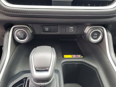 Used 2024 Toyota Grand Highlander AWD image 20