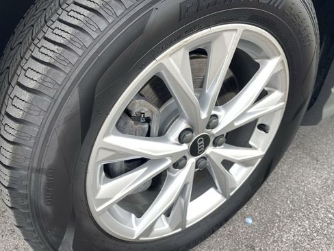 Used 2025 Audi Q3 2.0T Premium image 10