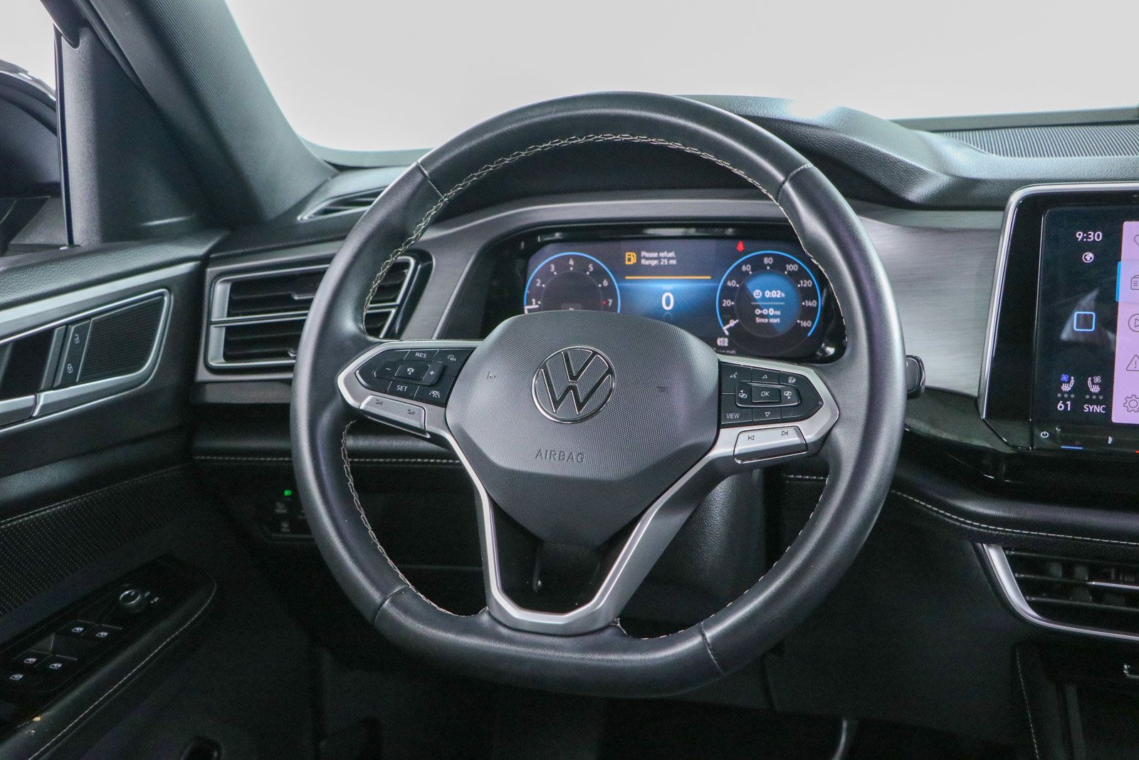 Used 2024 Volkswagen Atlas Cross Sport SE FWD image 12