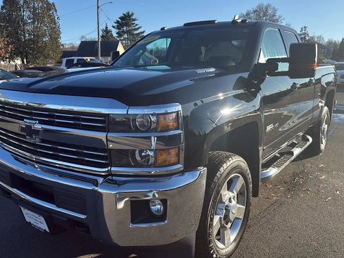 Used 2016 Chevrolet Silverado 2500 LT w/ LT Convenience Package image 3