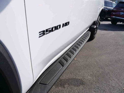 Used 2025 Chevrolet Silverado 3500 LT image 14