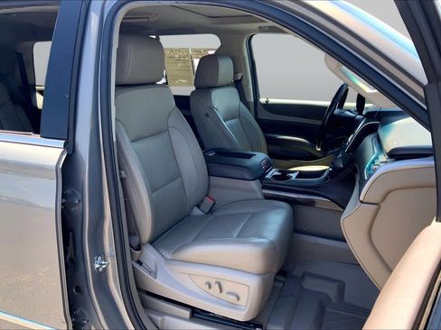 Used 2018 Chevrolet Tahoe LT RWD image 9