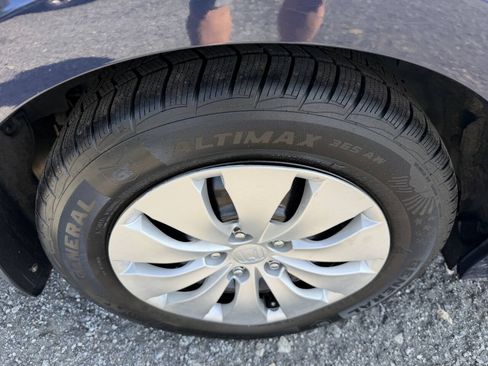 Used 2012 Honda Accord LX image 7