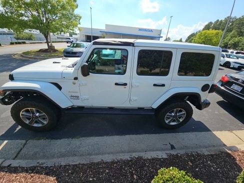 Used 2018 Jeep Wrangler Unlimited Sahara AWD/4WD image 1