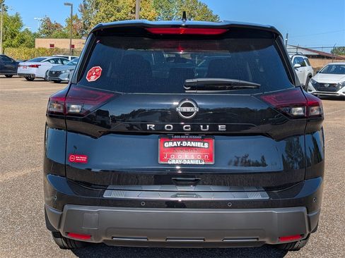 New 2026 Nissan Rogue SV w/ Cold Weather Package image 4