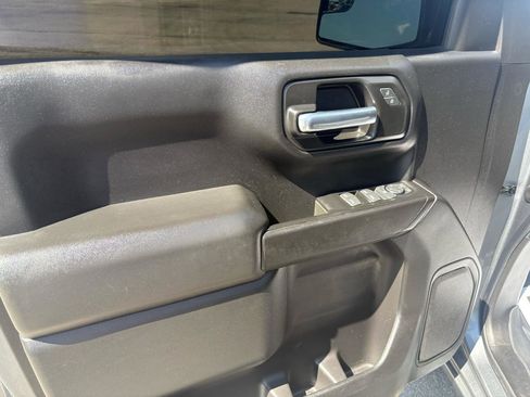 Used 2021 Chevrolet Silverado 1500 Custom Trail Boss w/ LPO, Dark Essentials Package image 13