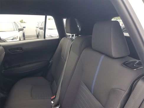 Used 2024 Toyota Corolla Cross SE image 13