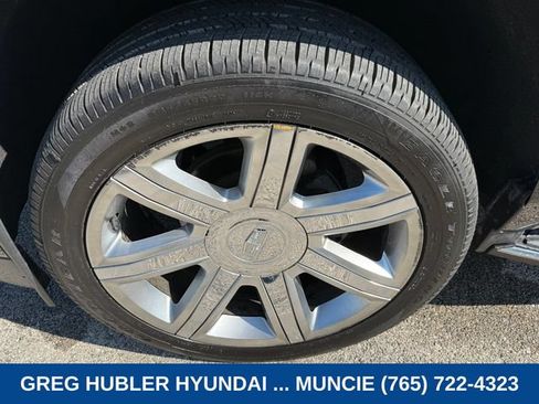 Used 2019 Cadillac Escalade Luxury AWD/4WD image 12