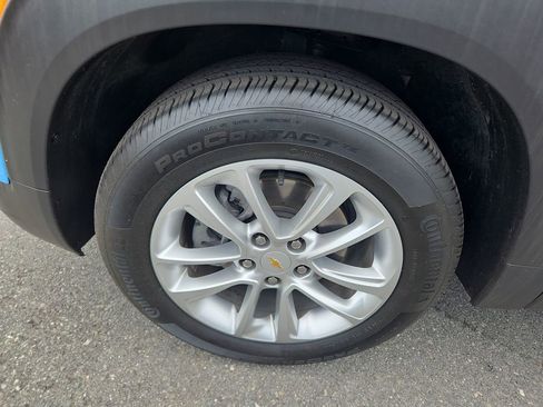 Used 2025 Chevrolet TrailBlazer LS w/ LS Convenience Package FWD image 30
