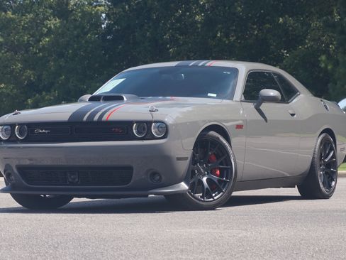 Used 2023 Dodge Challenger R/T Scat Pack w/ Plus Package image 4