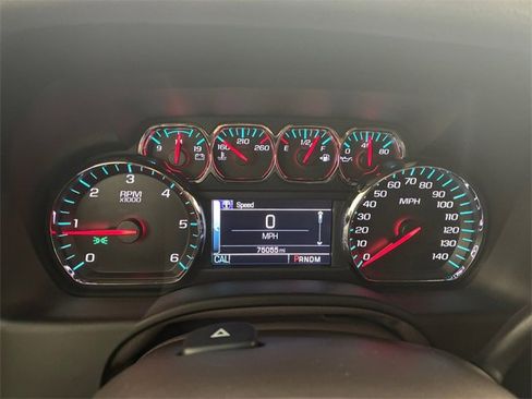 Used 2016 Chevrolet Suburban LTZ image 25