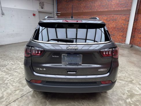 Used 2022 Jeep Compass Latitude AWD/4WD image 4