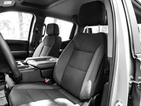 Used 2025 Chevrolet Silverado 1500 Custom Trail Boss AWD/4WD image 18