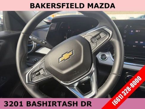 Used 2025 Chevrolet Trax LT w/ LT Convenience Package image 14