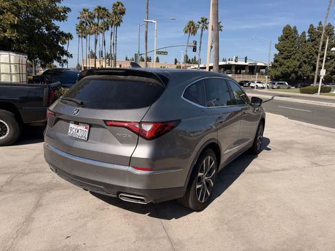 Used 2023 Acura MDX FWD w/ Technology Package image 5