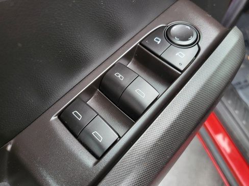 Used 2023 Chevrolet Colorado LT w/ LT Convenience Package III image 25