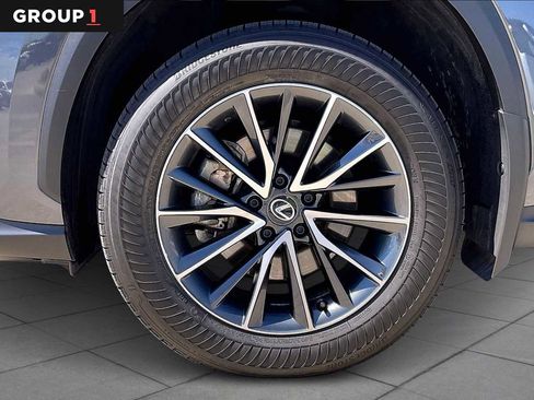 Used 2025 Lexus NX 250 FWD w/ Accessory Package (2T) image 9