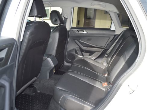 Used 2019 Volkswagen Jetta SE image 21