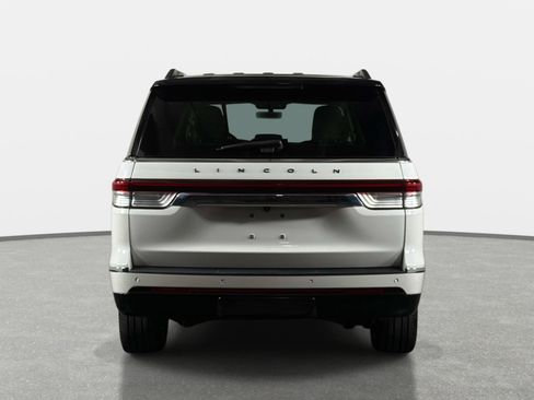 Used 2024 Lincoln Navigator L Black Label AWD/4WD image 9