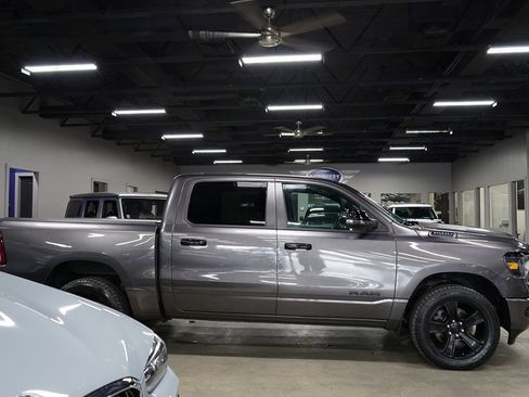 Used 2023 RAM 1500 Big Horn AWD/4WD image 6