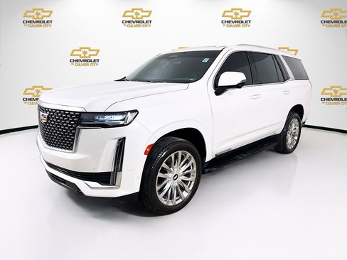 Used 2022 Cadillac Escalade Premium Luxury image 3