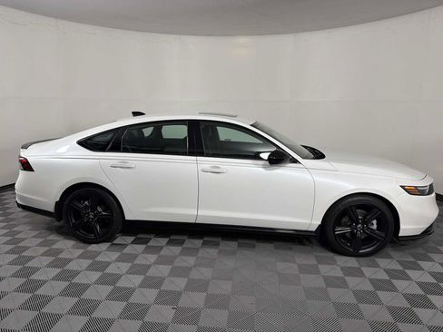 Used 2024 Honda Accord Sport image 12