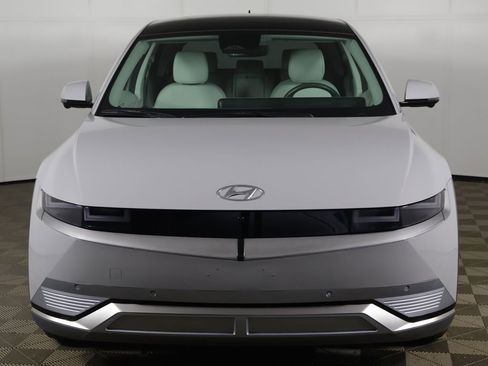 Used 2023 Hyundai Ioniq 5 Limited AWD/4WD image 16
