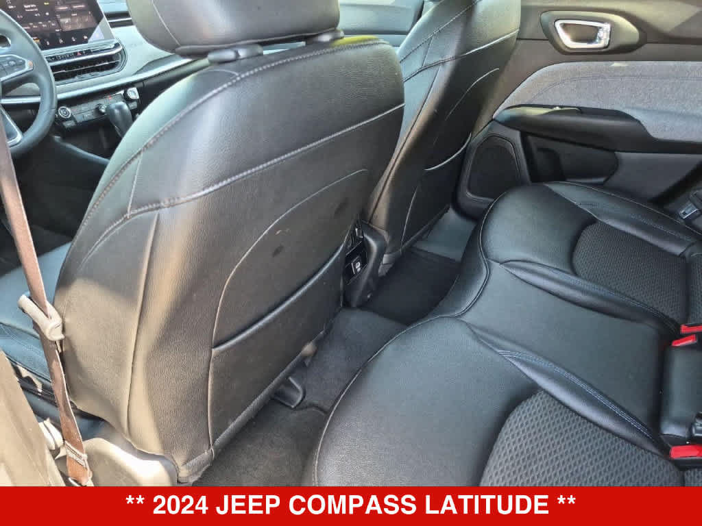 Used 2024 Jeep Compass Latitude AWD/4WD image 18